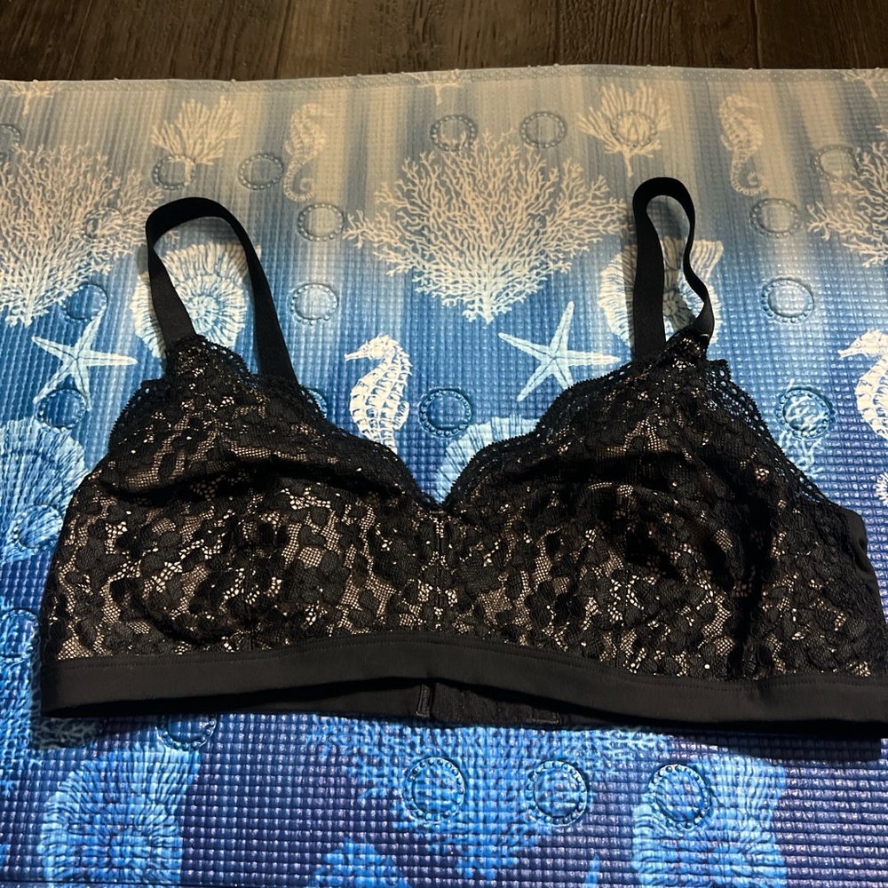 Warner's Black Lace Wireless Bra with Adjustable Straps